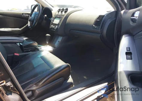 2010 Nissan Altima Hybrid from USA, damaged, VIN 1N4CL2AP8AC157812